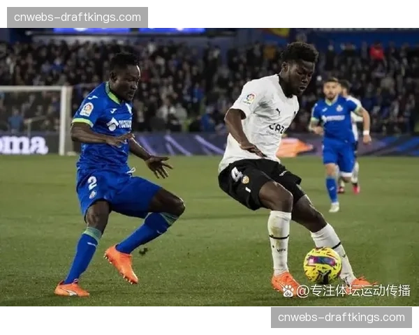 即时战报:赫塔菲1-0马略卡,于纳尔点射命中