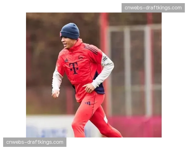 拜仁官方确认穆西亚拉腿筋轻微拉伤，将缺席下一轮联赛