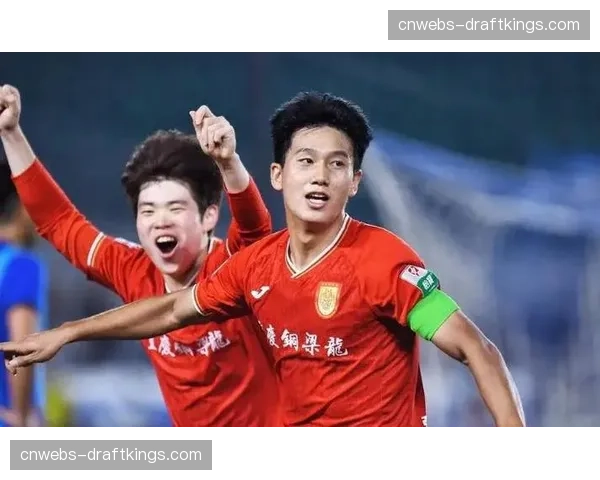 重庆铜梁龙前锋向余望复出在即，夏窗转会传闻引关注